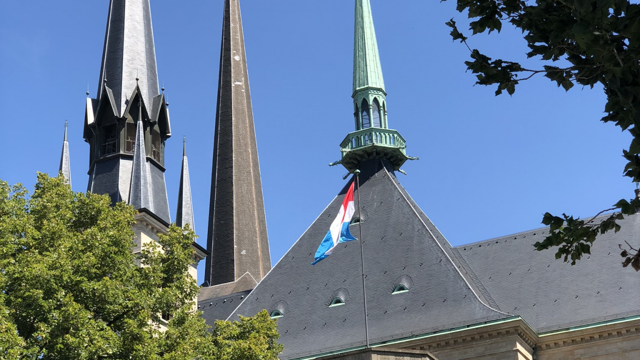 Spire, Steeple, Landmark, Facade, Place of Worship. Wallpaper in 1280x720 Resolution