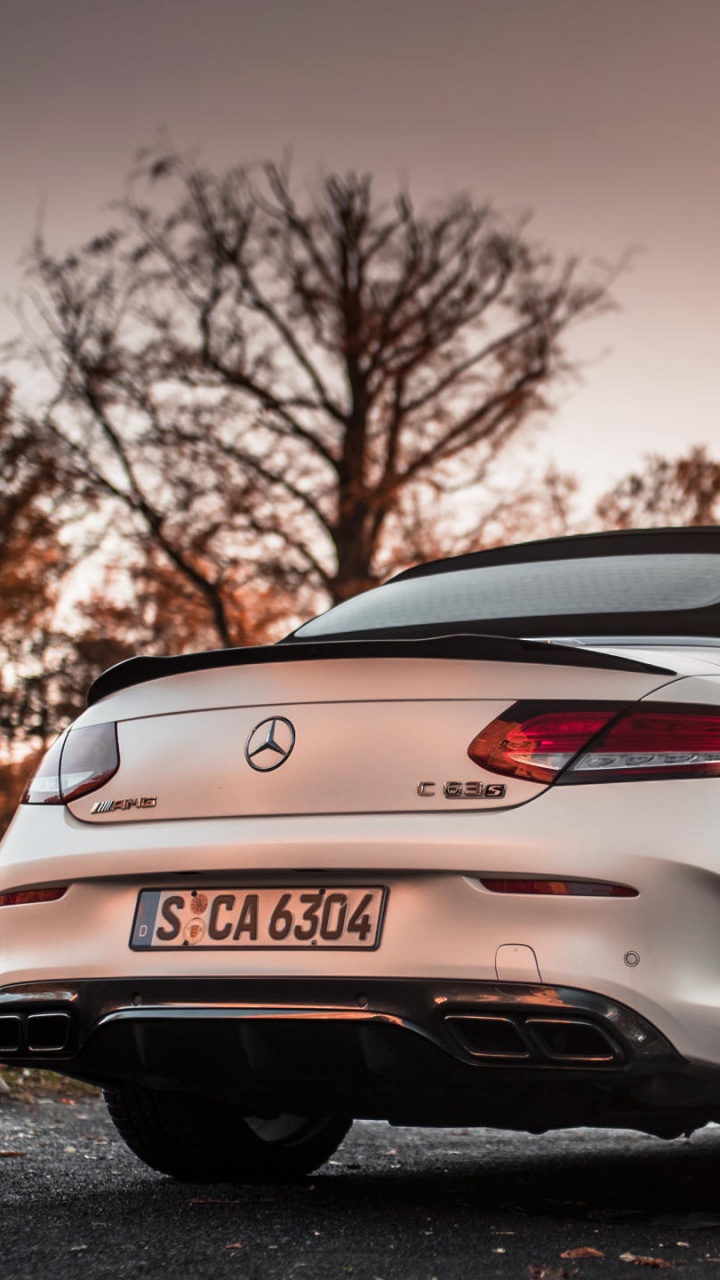 Silver Porsche 911 Parked on Road During Daytime. Wallpaper in 720x1280 Resolution