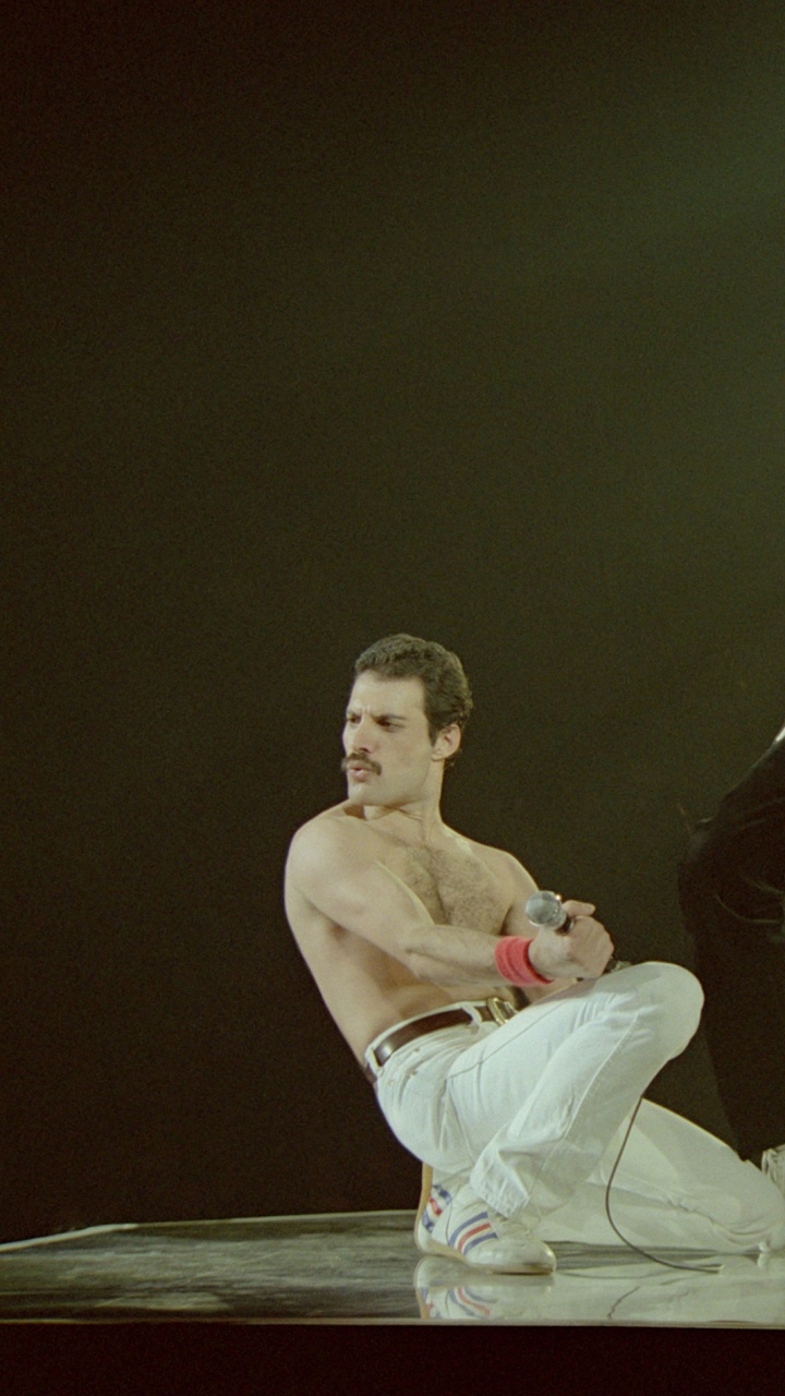 Queen, Leistung, Performancekunst, Darstellende Kunst, Szene. Wallpaper in 720x1280 Resolution