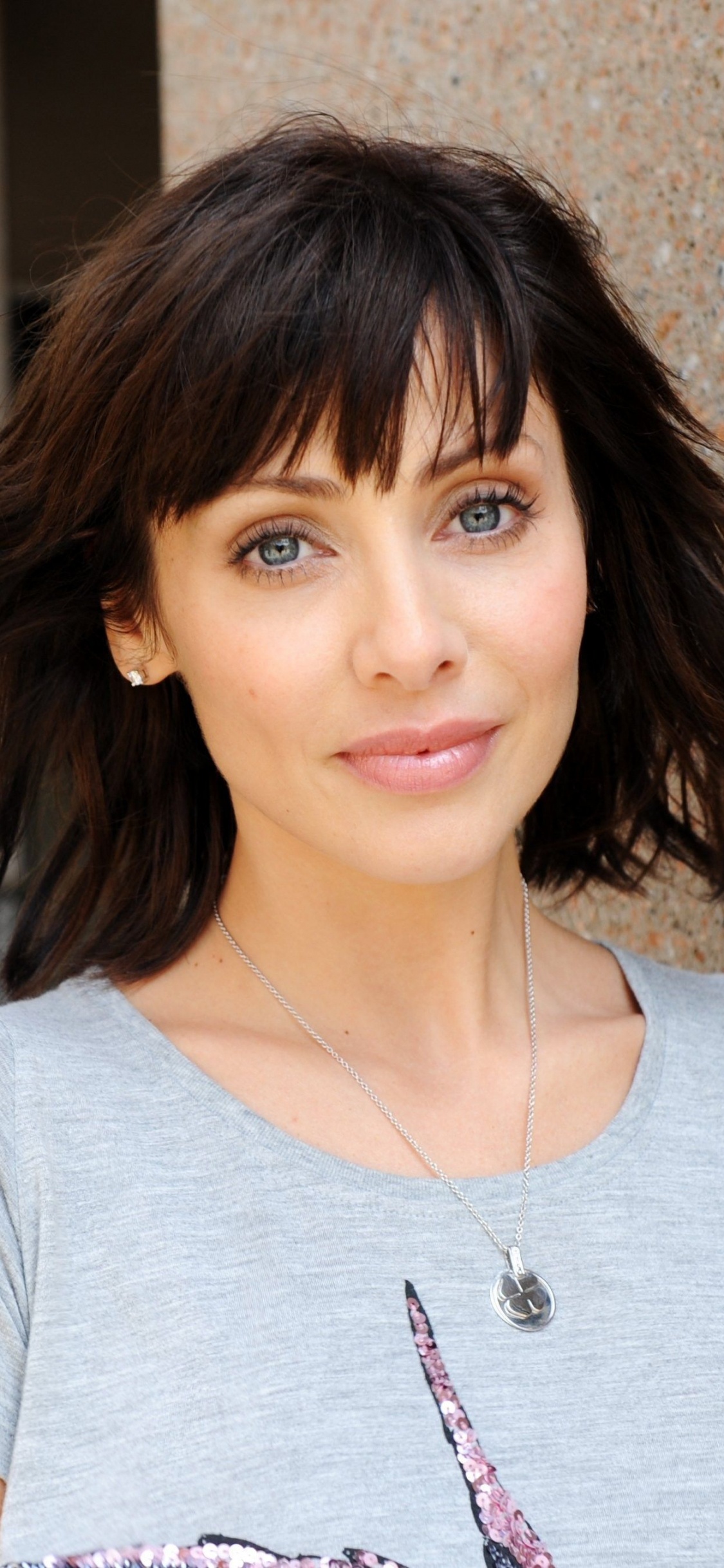 Natalie Imbruglia, Hair, Face, Hairstyle, Beauty. Wallpaper in 1125x2436 Resolution