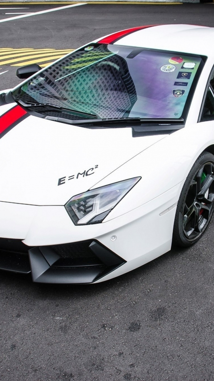 White Porsche 911 on Road During Daytime. Wallpaper in 750x1334 Resolution