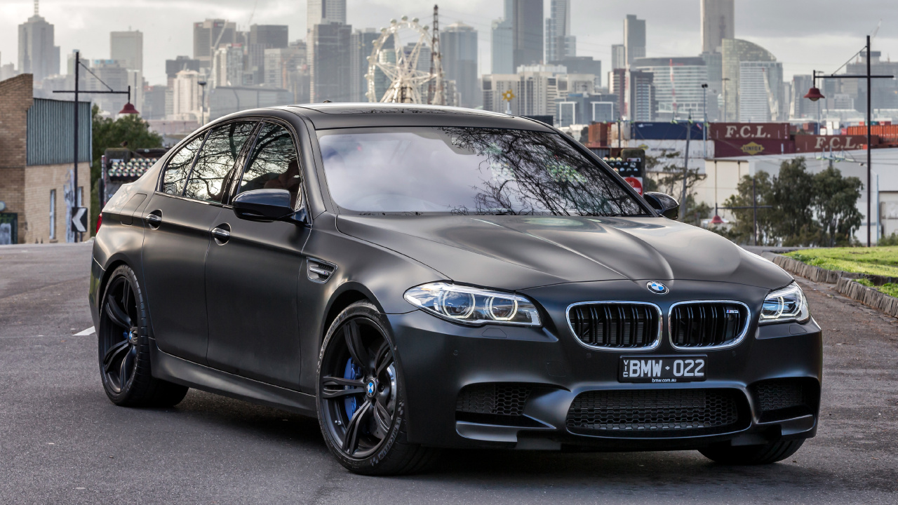 2018年BMW M5, 宝马, 宝马5系, 执行汽车, 铝合金轮毂 壁纸 1280x720 允许