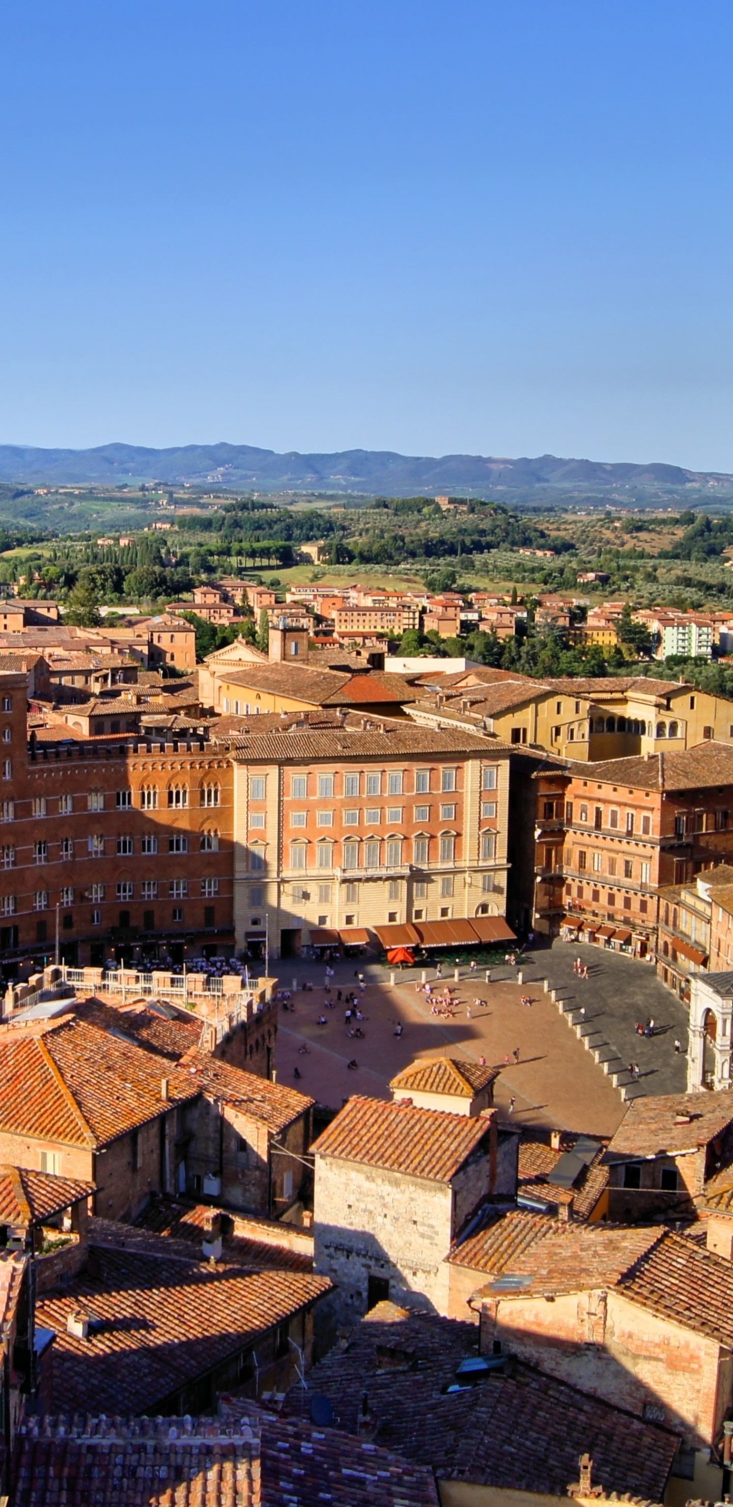 Luftaufnahme Von Stadtgebäuden Tagsüber. Wallpaper in 1440x2960 Resolution