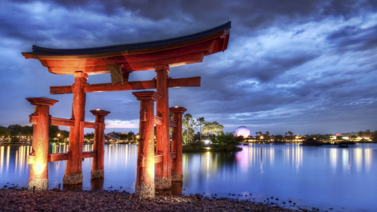 Brown Wooden Arch on Water. Wallpaper in 1280x720 Resolution