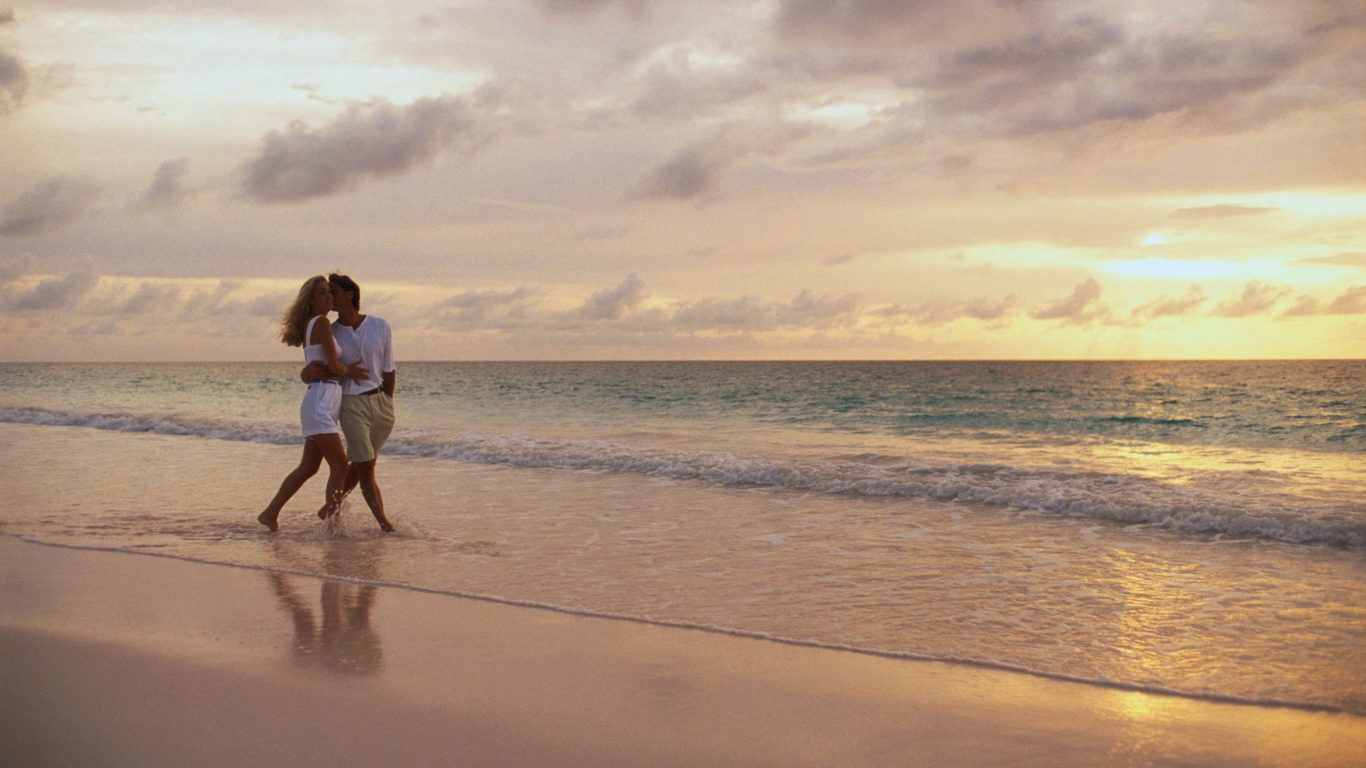 Couple, Beach, Sea, Ocean, Vacation. Wallpaper in 1920x1080 Resolution