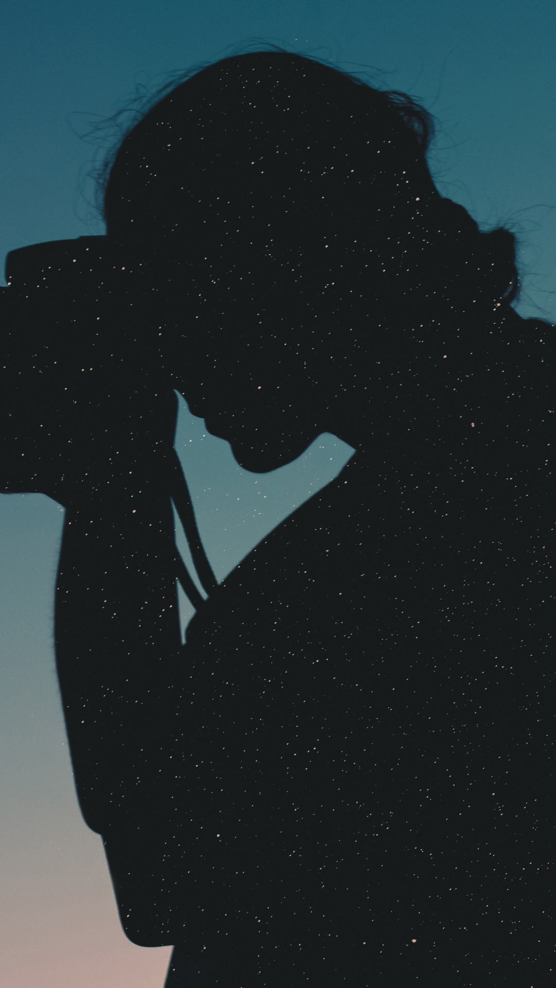 Silhouette of Woman Holding Camera. Wallpaper in 1080x1920 Resolution