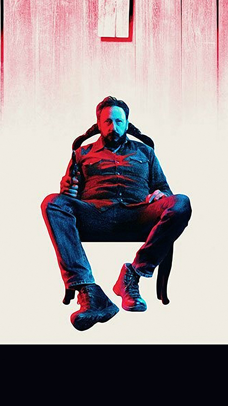 L'homme en Veste en Jean Bleu et Jeans en Jean Bleu Assis Sur Une Chaise Canapé Rouge. Wallpaper in 750x1334 Resolution