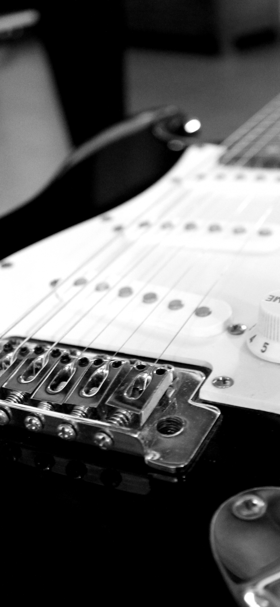 Gitarre, Fender Stratocaster, Bass, Gezupfte Saiteninstrumente, Musikinstrument. Wallpaper in 1125x2436 Resolution