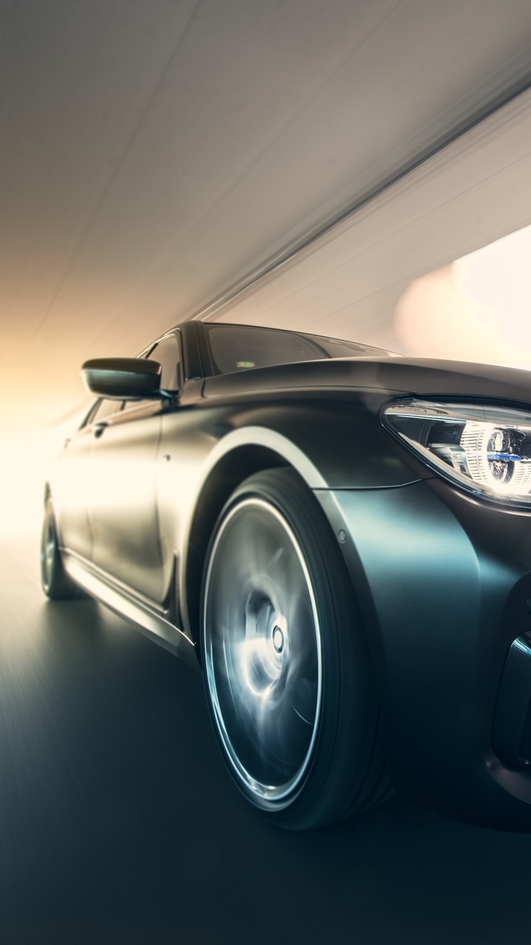 Silberne Mercedes Benz c Klasse. Wallpaper in 750x1334 Resolution