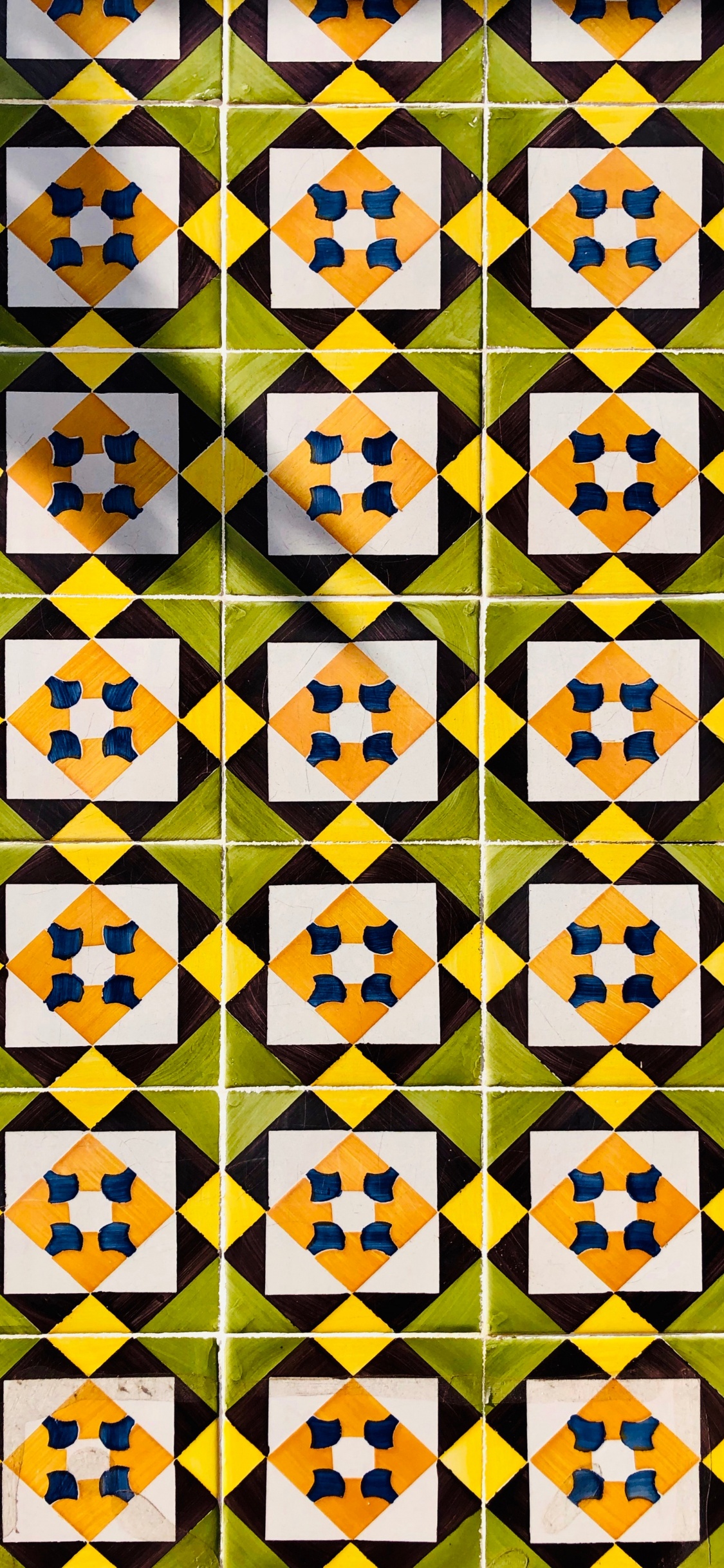 Download 1125x2436 Wallpaper Black and White Checkered Pattern Black and White Checkered Pattern. Wallpaper in 1125x2436 Resolution