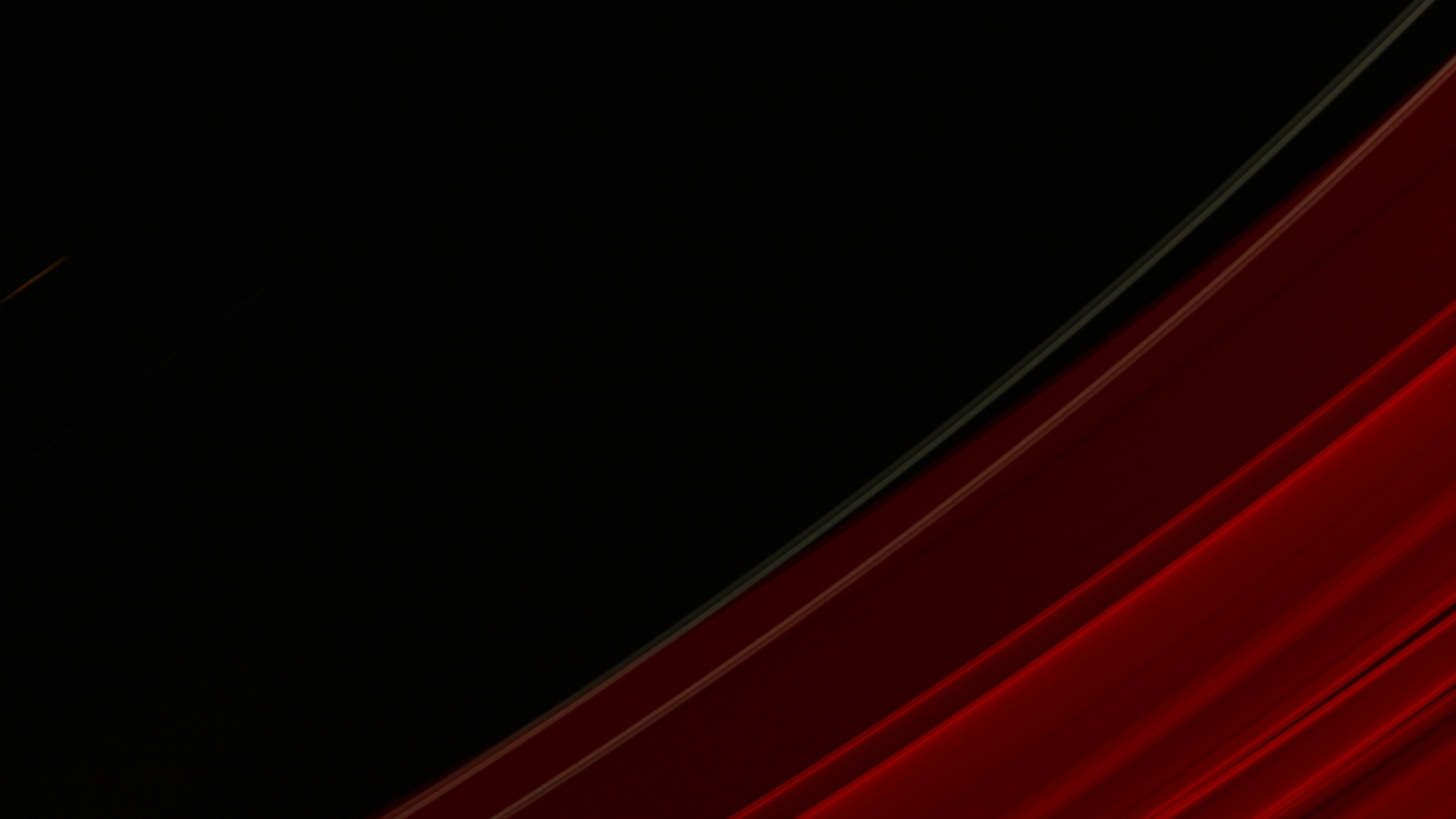 Cortina Roja en Cuarto Oscuro. Wallpaper in 2560x1440 Resolution