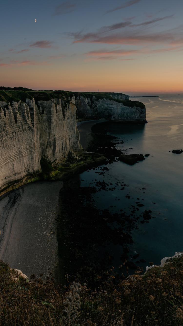 Acantilado Aval, Rodalia Silvestre, Tren Africano, Señor Manos, Club de Playa de la Prisión. Wallpaper in 750x1334 Resolution