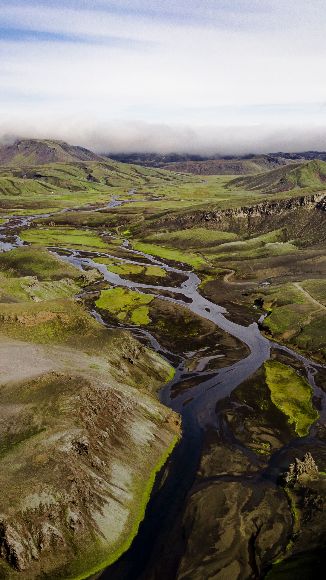 Reserva Natural de Hornstrandir, McLean Falls, Montaña, Paisaje Natural, Highland. Wallpaper in 1080x1920 Resolution