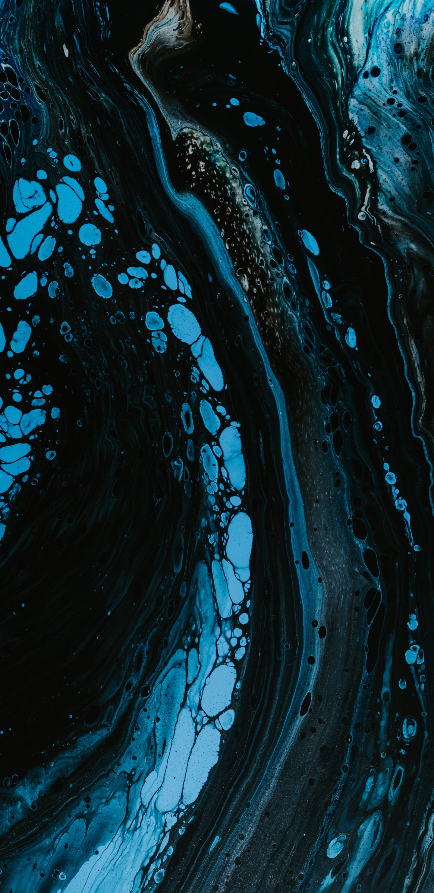 Blaue Und Weiße Wasserspritzer. Wallpaper in 1440x2960 Resolution