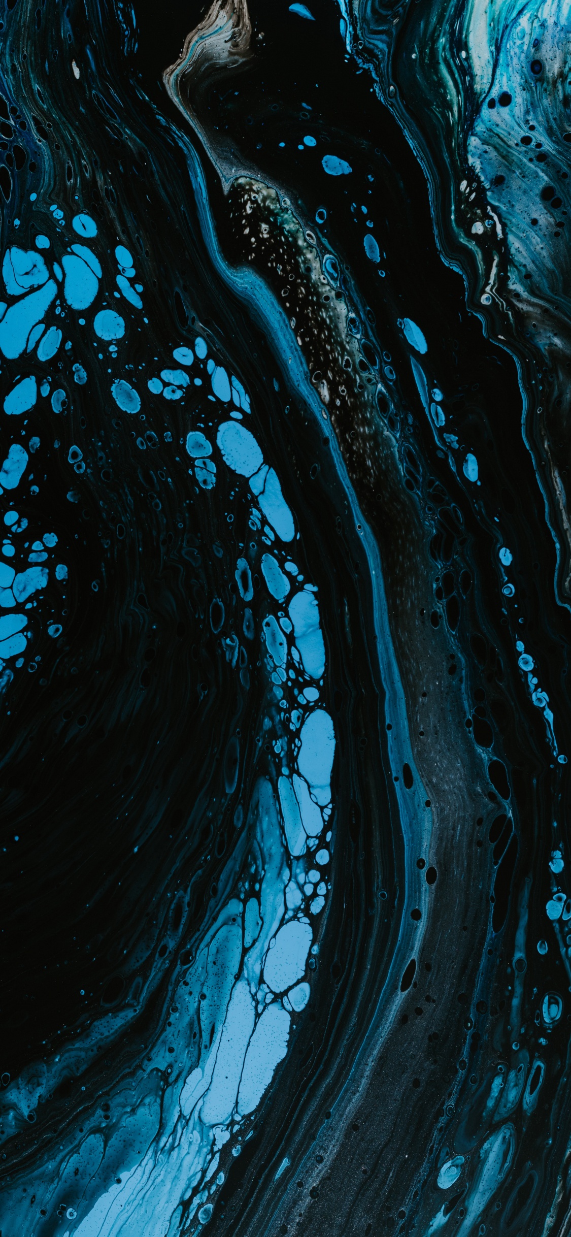 Éclaboussures D'eau Bleue et Blanche. Wallpaper in 1125x2436 Resolution