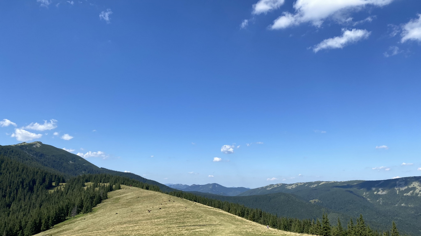 Grassland, Mountainous Landforms, Hill, Highland, Cloud. Wallpaper in 1366x768 Resolution