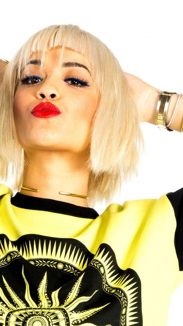 Célébrité, Jaune, Modèle de Mode, Photographie, la Musique de L'artiste. Wallpaper in 720x1280 Resolution