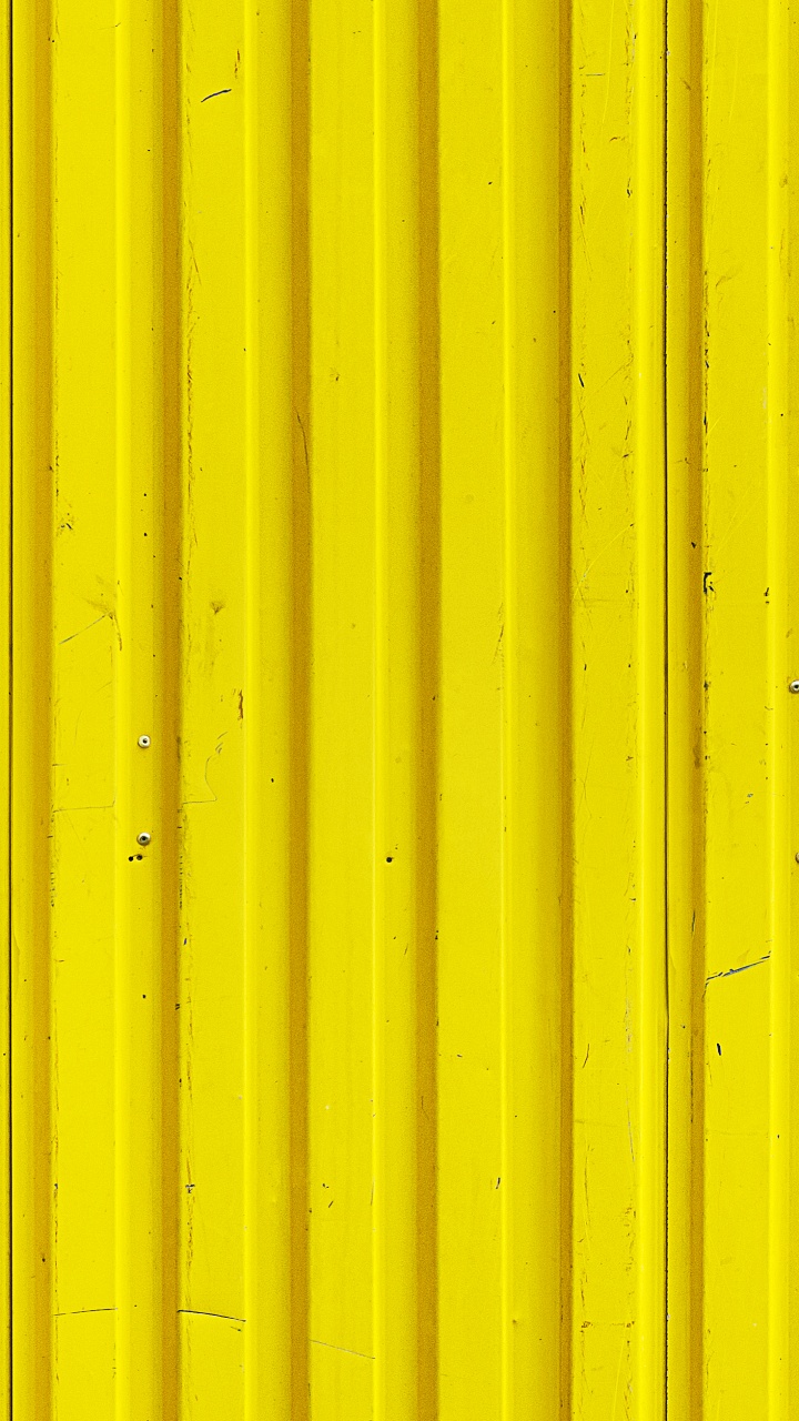 Pared Amarilla Con Pintura Blanca. Wallpaper in 720x1280 Resolution