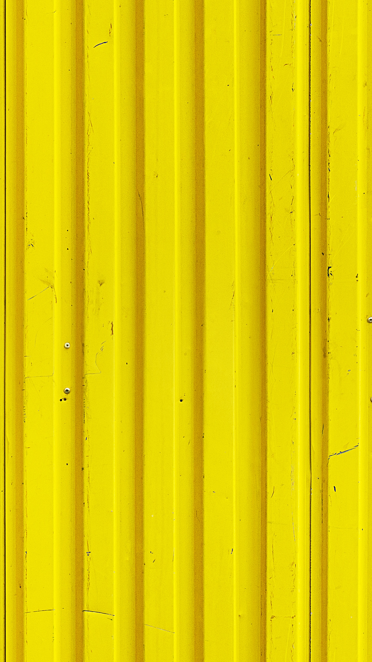 Mur Jaune Avec de la Peinture Blanche. Wallpaper in 1440x2560 Resolution