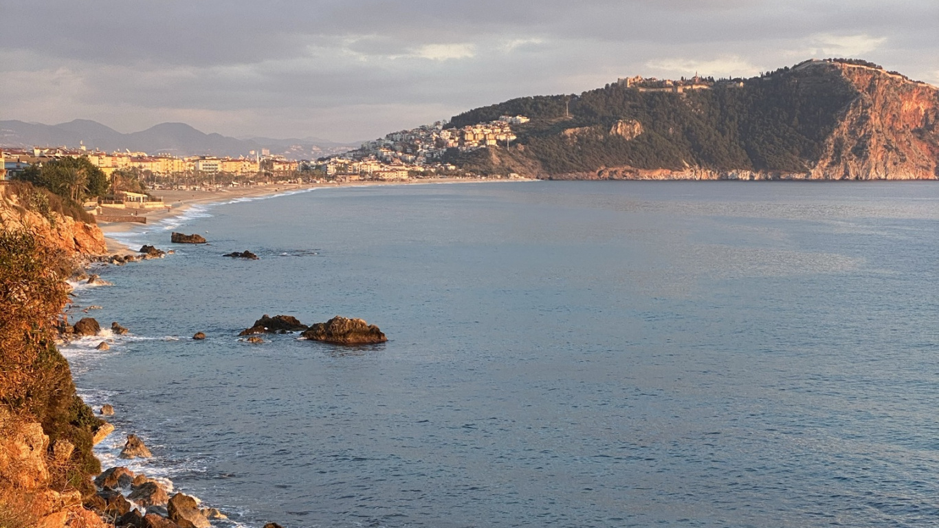 Meer, Wasser, Cloud, Wasserressourcen, Azure. Wallpaper in 1366x768 Resolution