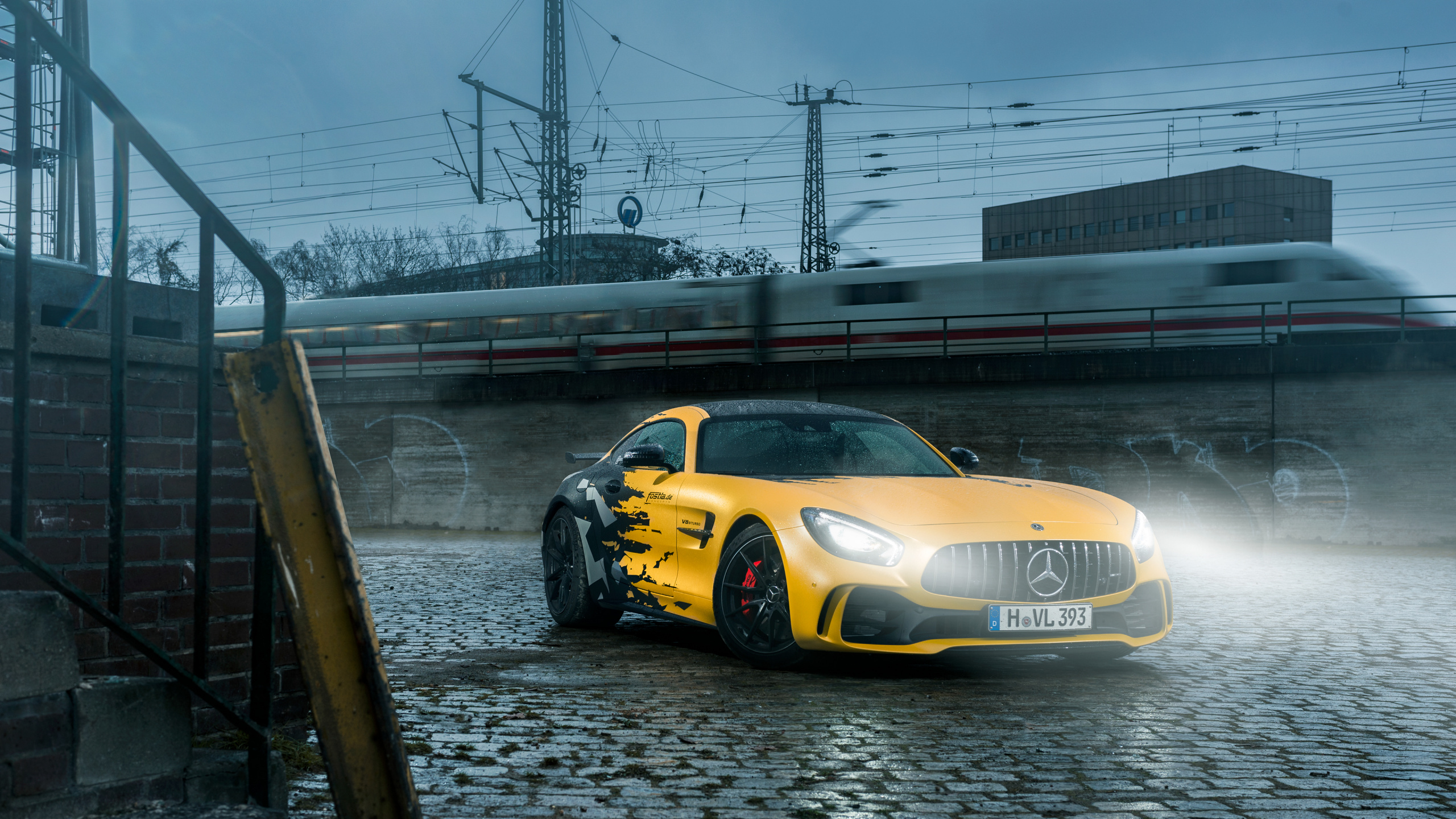 Yellow Porsche 911 on Road During Daytime. Wallpaper in 2560x1440 Resolution