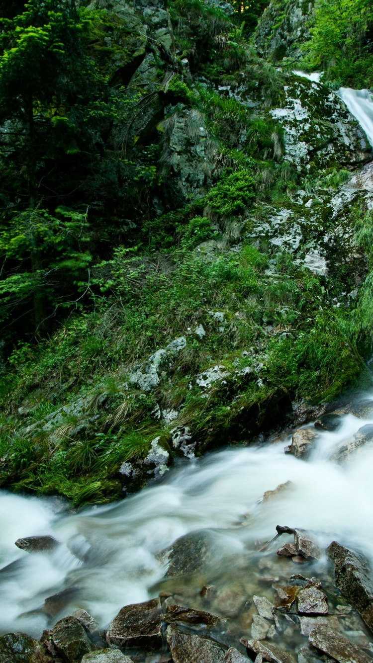 Water Falls on Rocky Ground. Wallpaper in 750x1334 Resolution