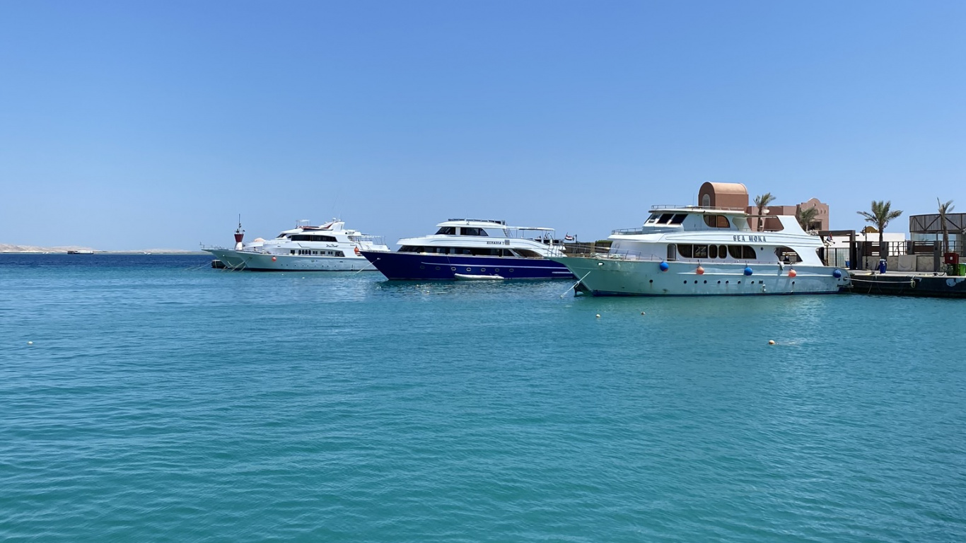 大海, 船只, 水资源, 地平线, 海军建筑 壁纸 1366x768 允许