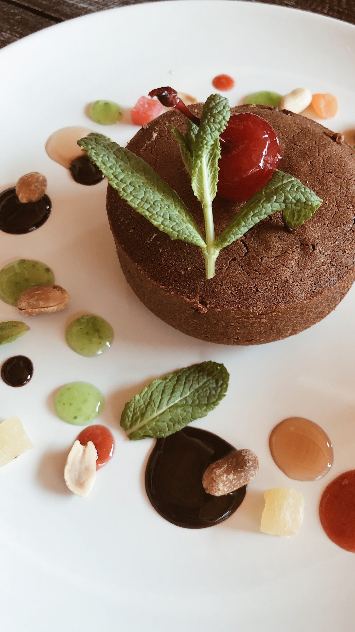 Frozen Dessert, Christmas Pudding, Chocolate, Food, Ingredient. Wallpaper in 1440x2560 Resolution