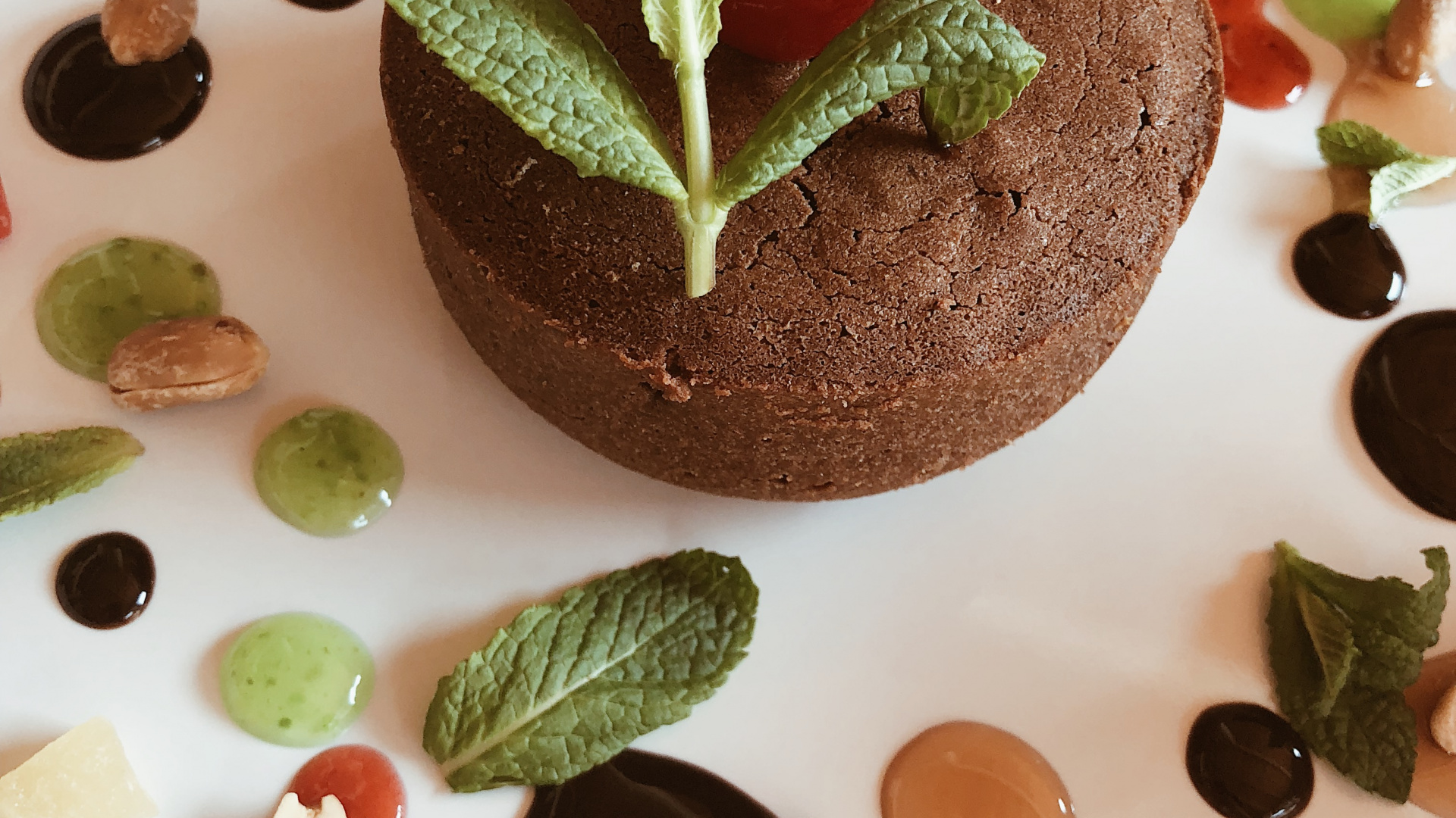 Frozen Dessert, Christmas Pudding, Chocolate, Food, Ingredient. Wallpaper in 1920x1080 Resolution