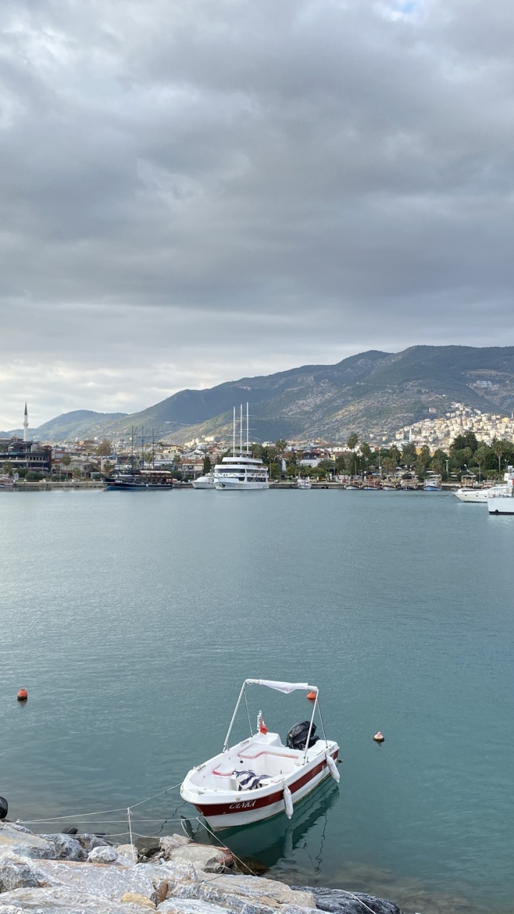 Agua, Barco, Los Recursos de Agua, Moto de Agua, Montaña. Wallpaper in 720x1280 Resolution