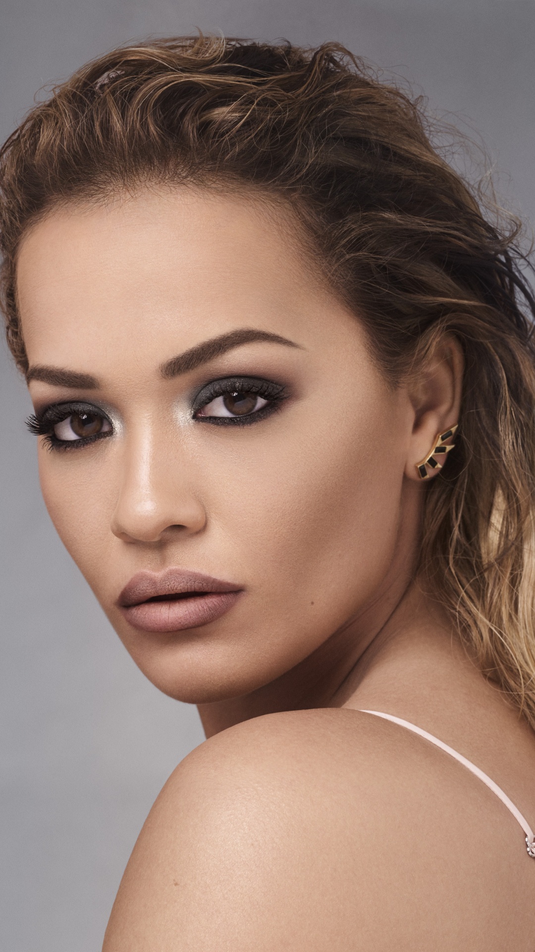 Rita Ora, Haar, Gesicht, Augenbraue, Lippe. Wallpaper in 1080x1920 Resolution