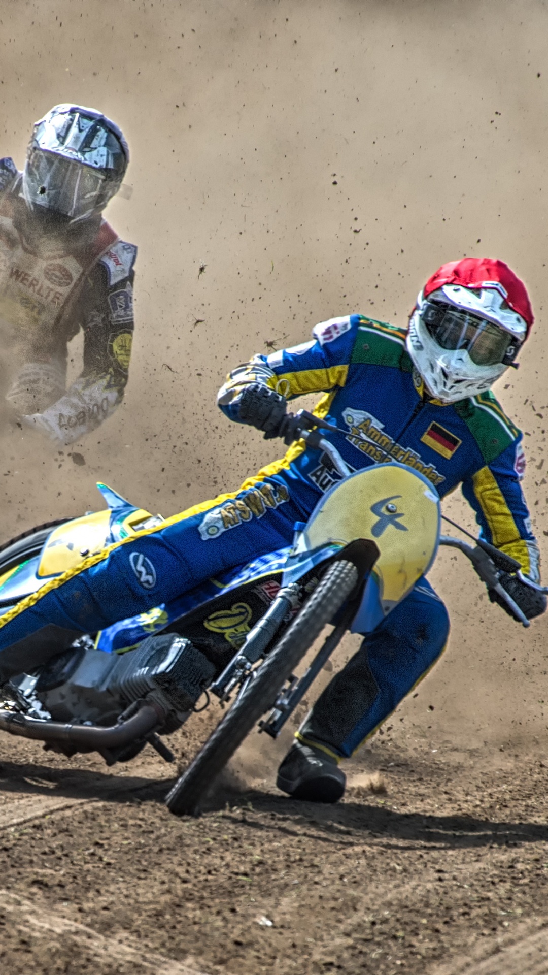 Homme en Costume Bleu et Blanc à Cheval Sur un Vélo de Motocross Bleu et Blanc. Wallpaper in 1080x1920 Resolution