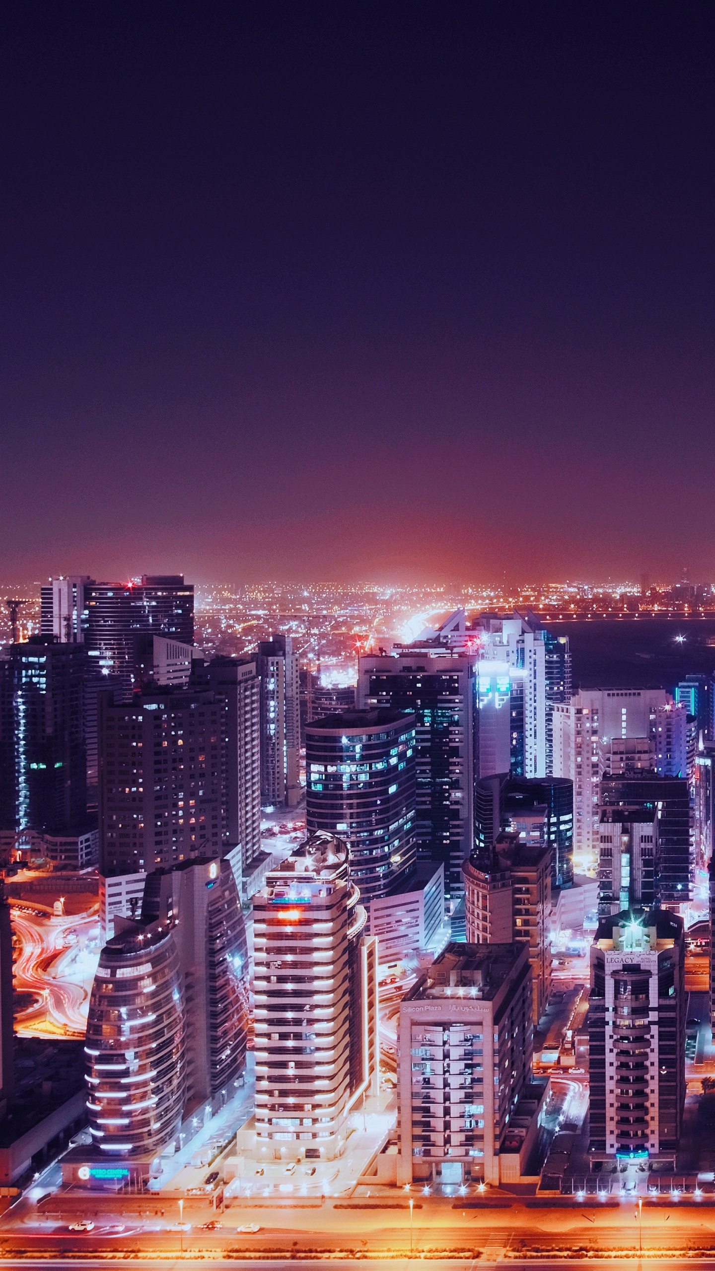Skyline Der Stadt Bei Nacht Night. Wallpaper in 1440x2560 Resolution