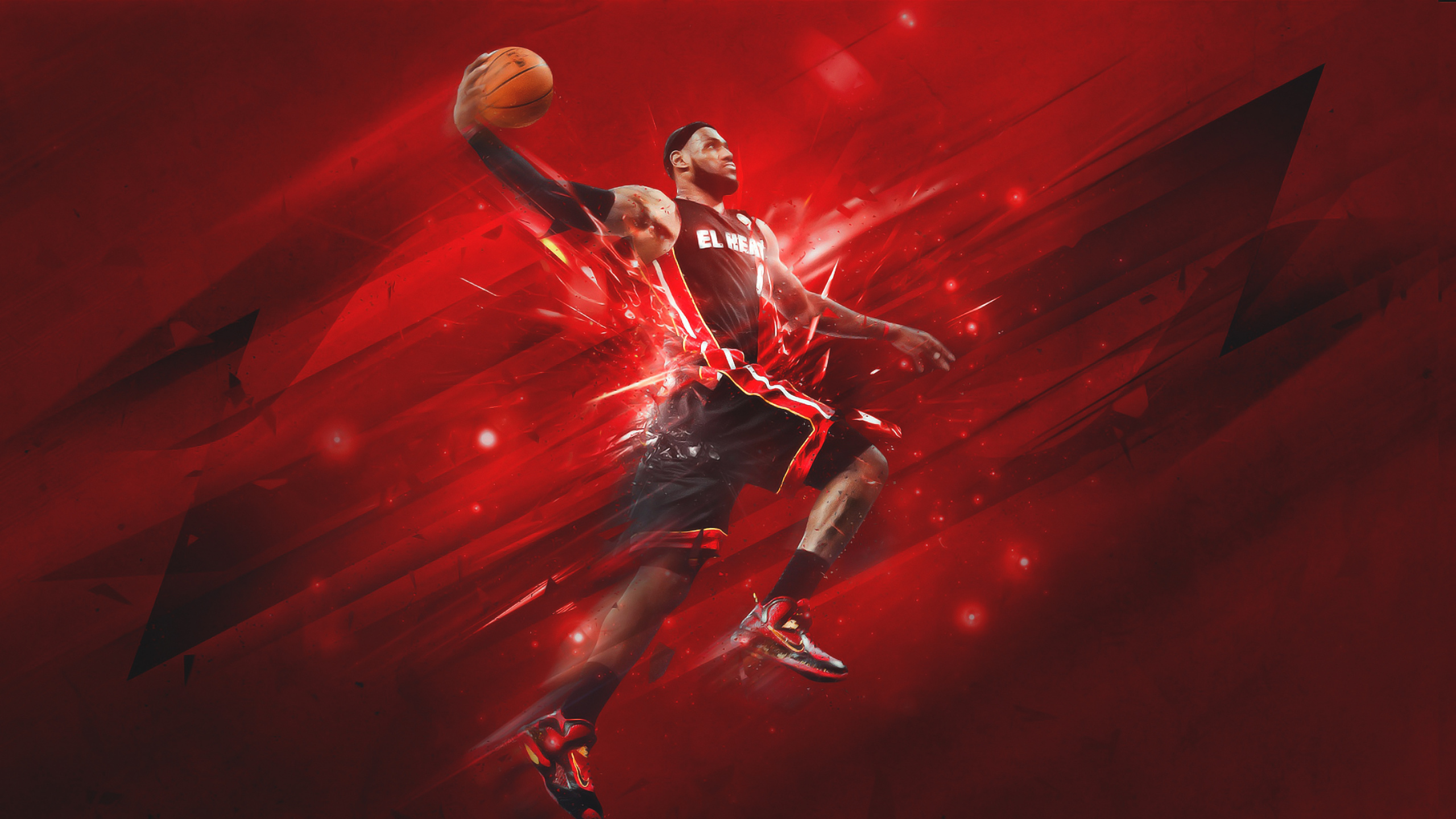 Mann in Rotem Jersey-Hemd Und Blauer Jeans Mit Basketball. Wallpaper in 2560x1440 Resolution