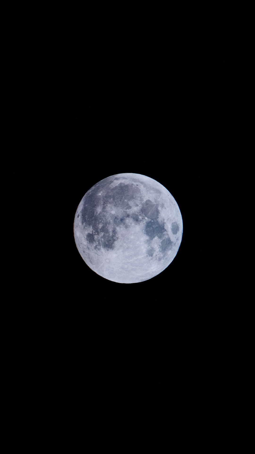 Pleine Lune Dans le Ciel. Wallpaper in 1080x1920 Resolution