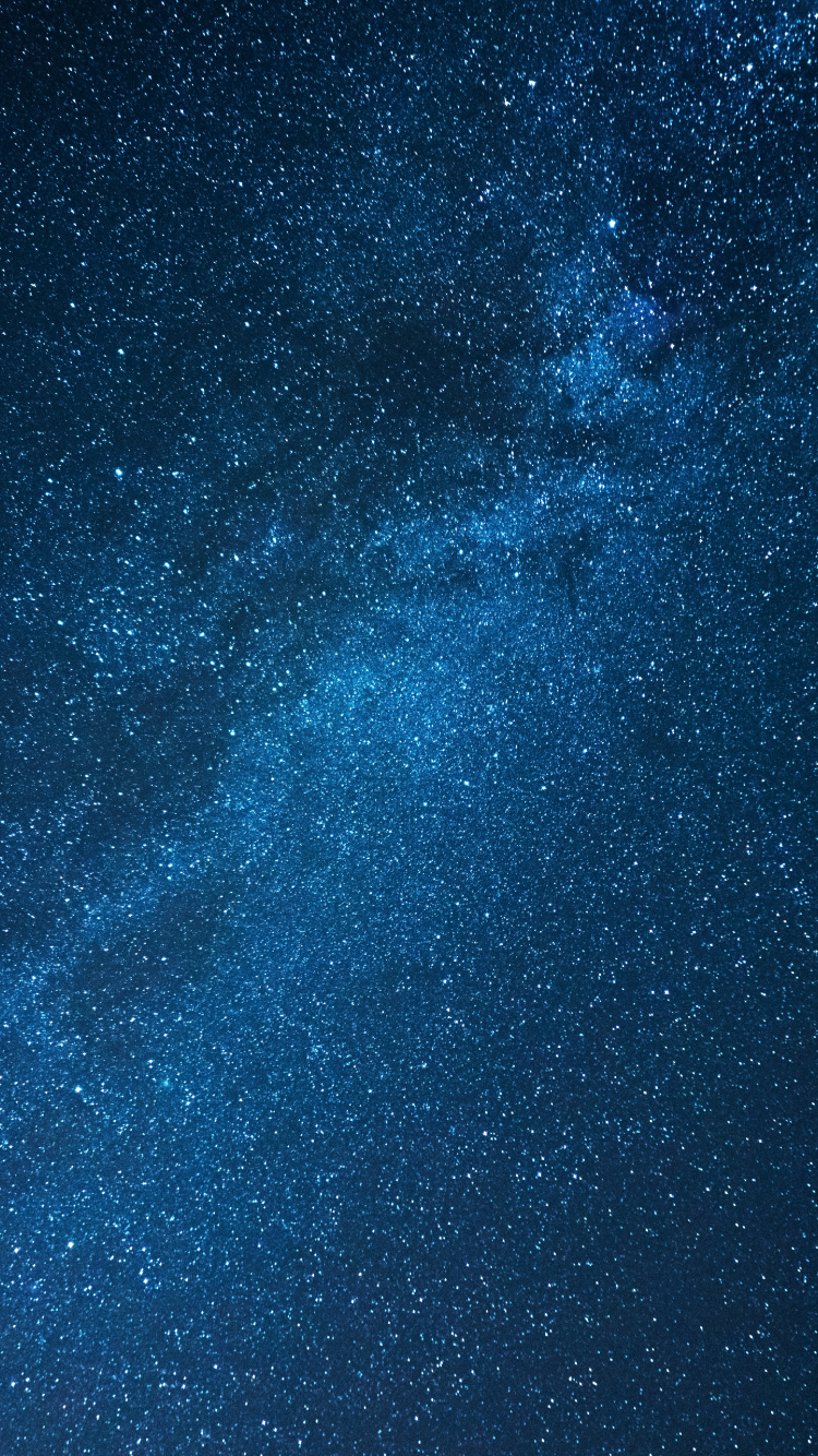 Blue and White Starry Night Sky. Wallpaper in 750x1334 Resolution
