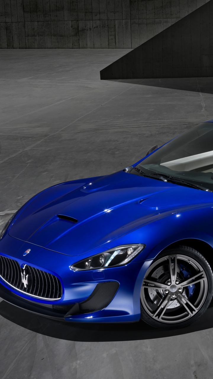 Blue Chevrolet Camaro Convertible Coupe. Wallpaper in 720x1280 Resolution