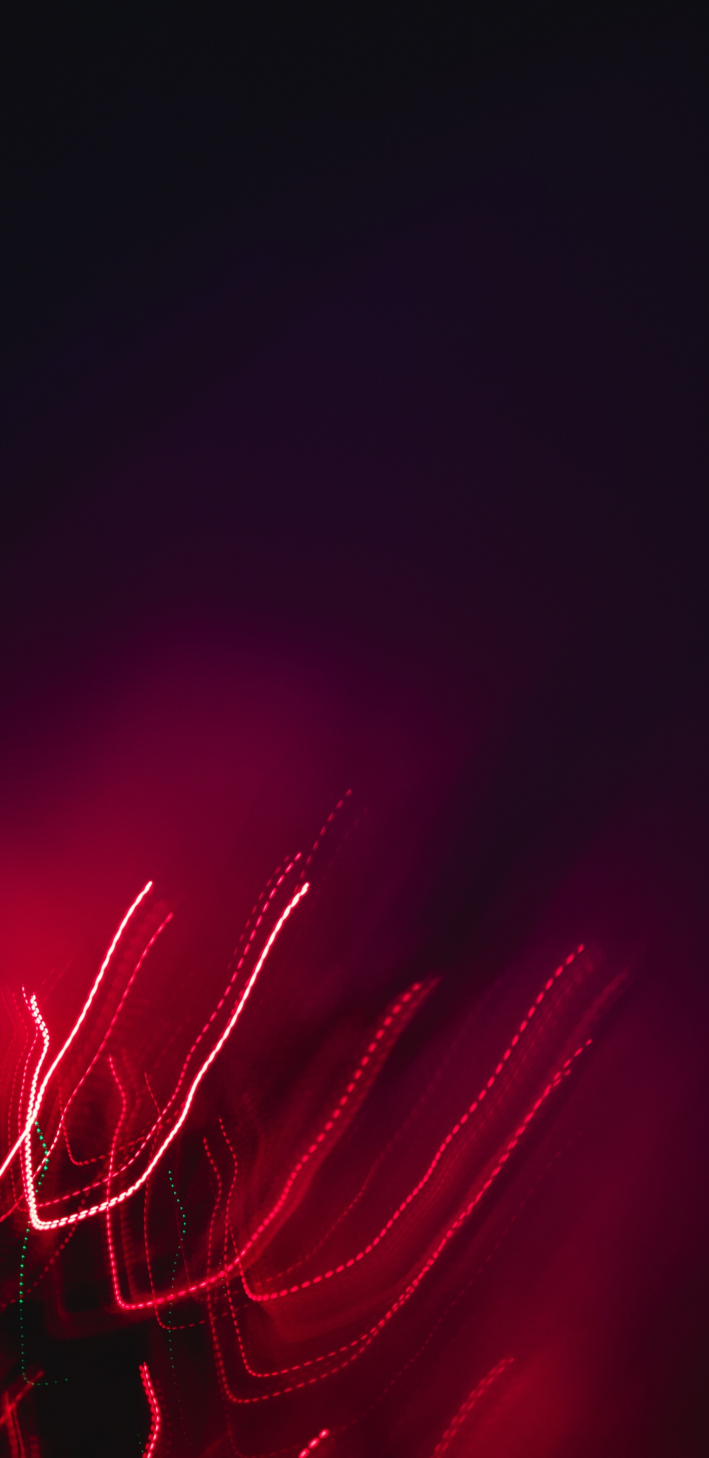 Rotes Licht Auf Schwarzem Hintergrund. Wallpaper in 1440x2960 Resolution