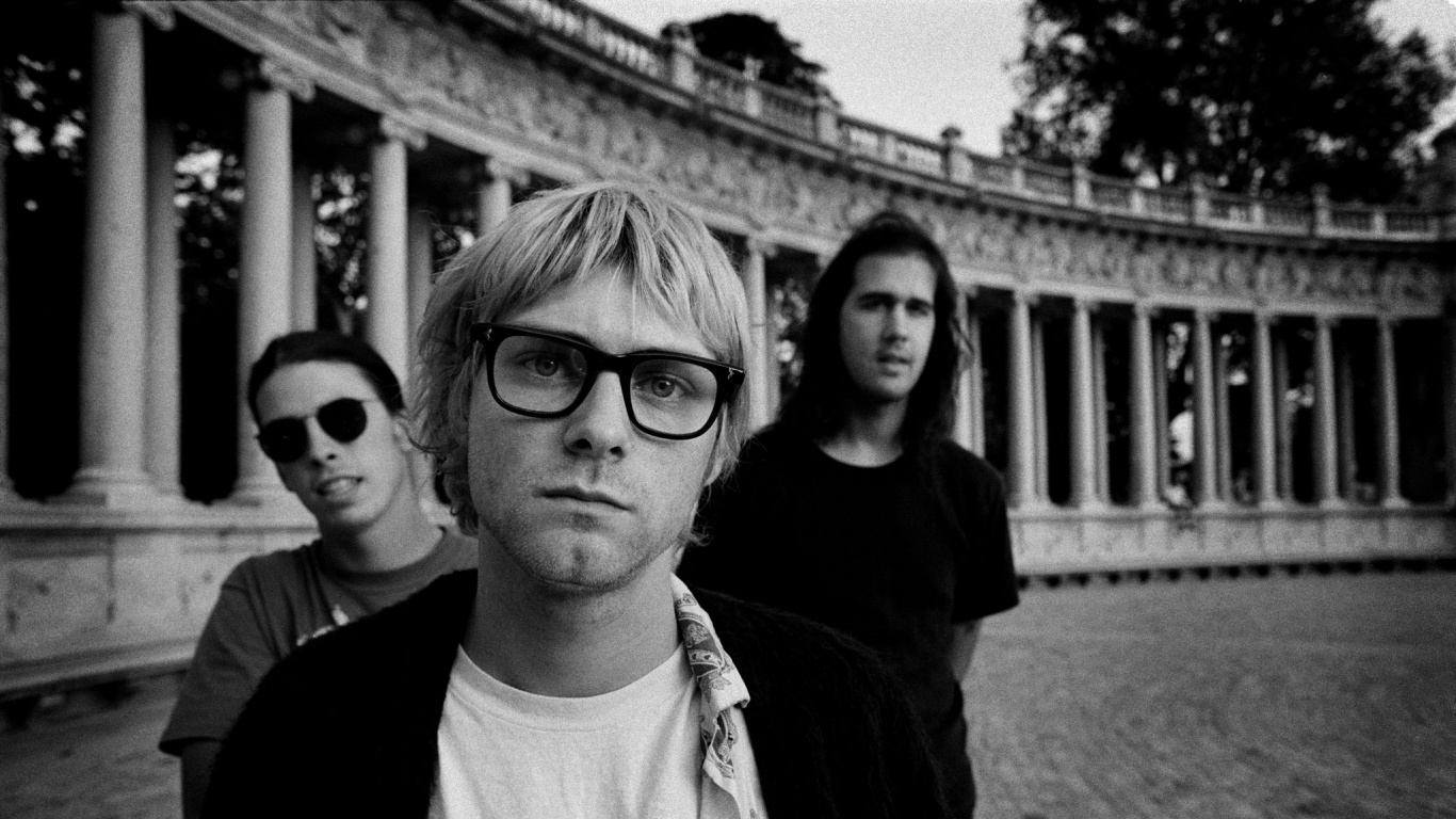 Nirvana, Blanco, Negro, Gafas, Gafas de Sol. Wallpaper in 1366x768 Resolution