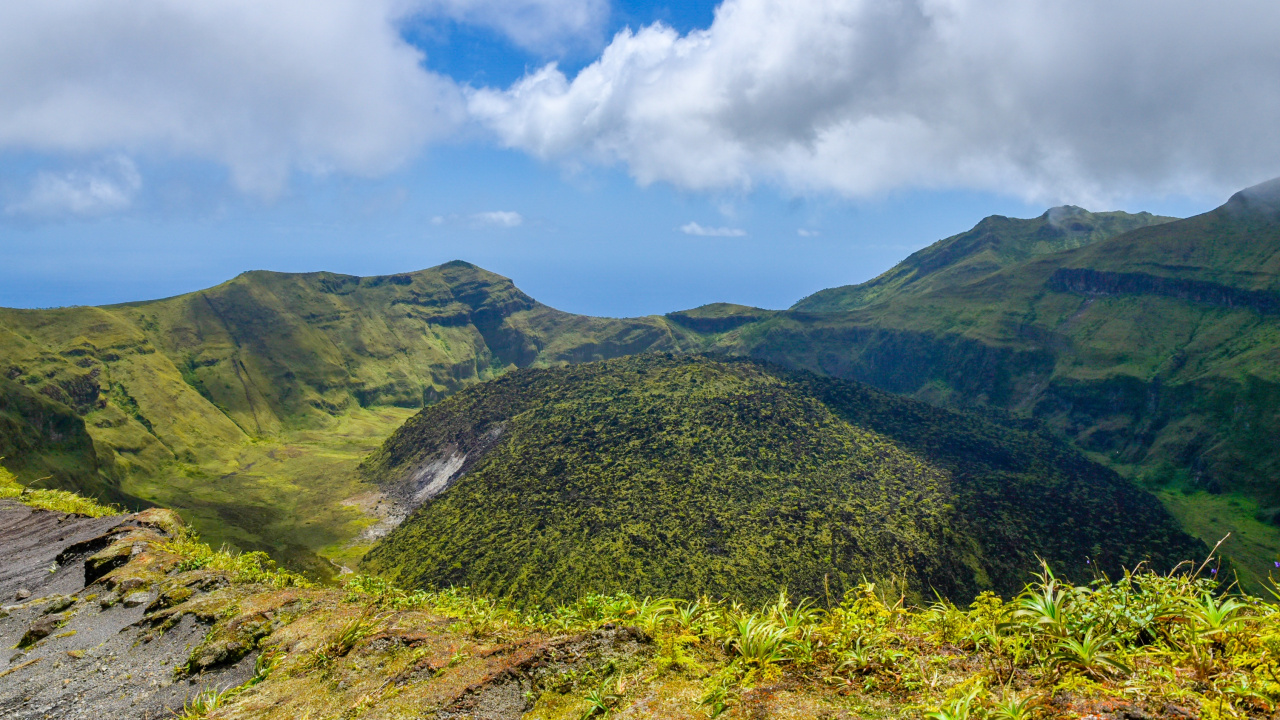 Green Mountain Under Blue Sky and White Clouds During Daytime. Wallpaper in 1280x720 Resolution