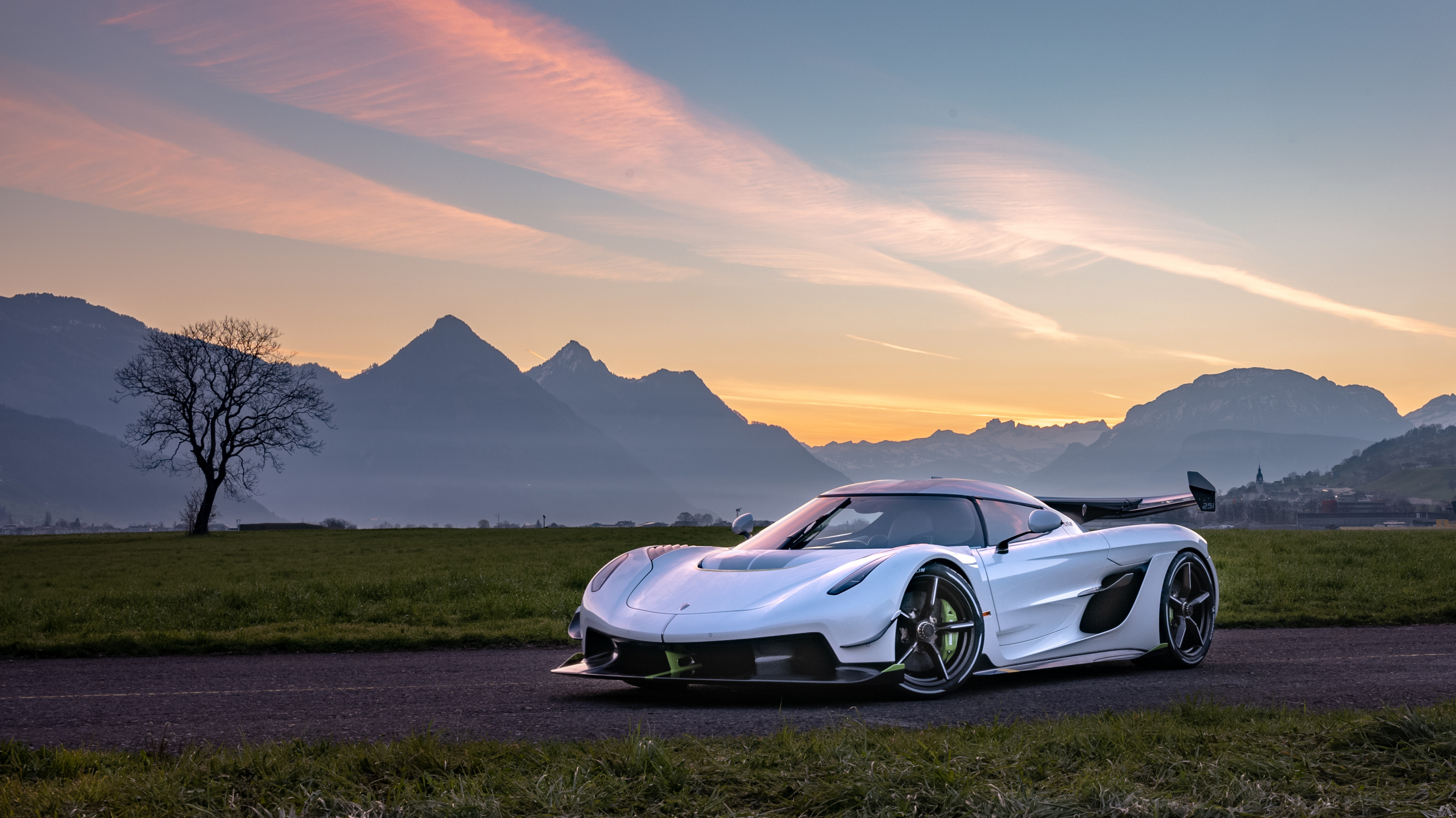 科尼塞格·杰斯科（Koenigsegg Jesko）, 科尼塞格·艾格拉（Koenigsegg Agera）, 超级跑车, 政变, Rim 壁纸 2560x1440 允许