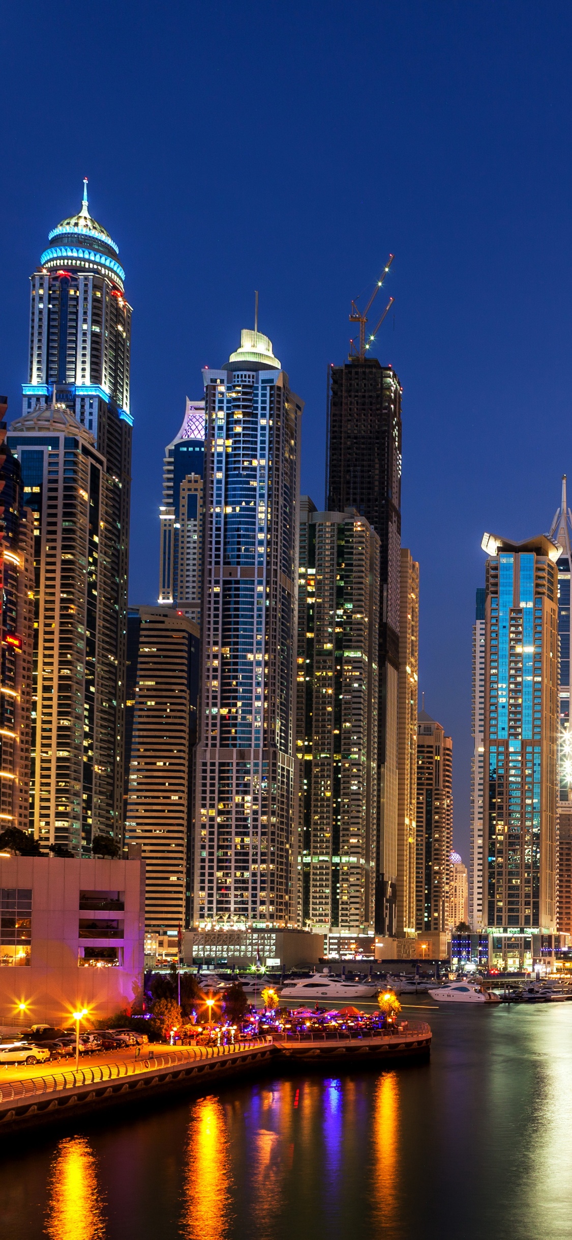 Skyline Der Stadt Bei Nacht Night. Wallpaper in 1125x2436 Resolution