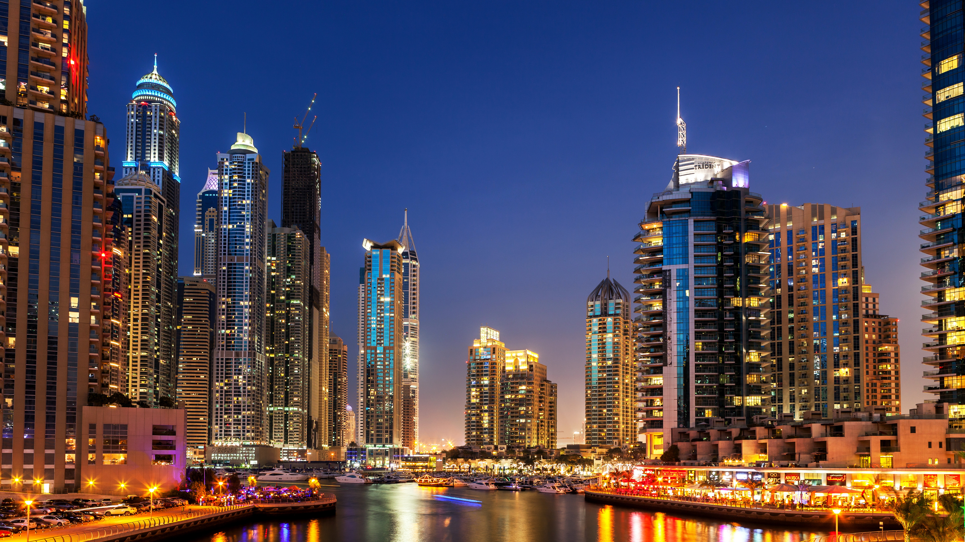 Skyline Der Stadt Bei Nacht Night. Wallpaper in 3840x2160 Resolution
