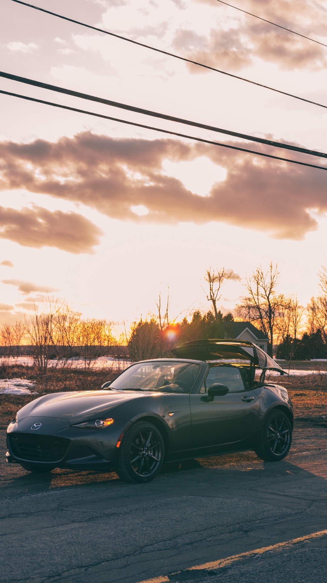 Coupé Noir Sur Route Pendant la Journée. Wallpaper in 1080x1920 Resolution