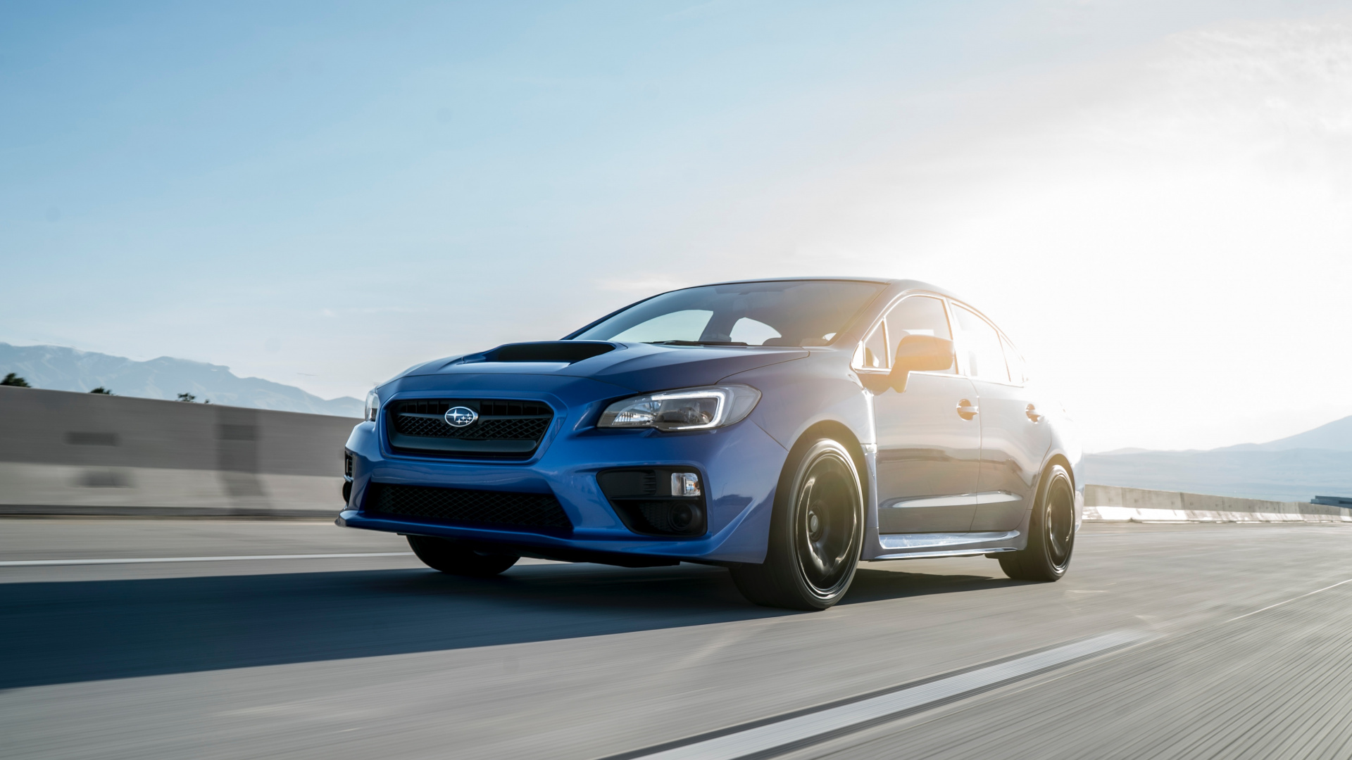 BMW m 3 Azul Sobre la Carretera de Asfalto Gris Durante el Día. Wallpaper in 1920x1080 Resolution