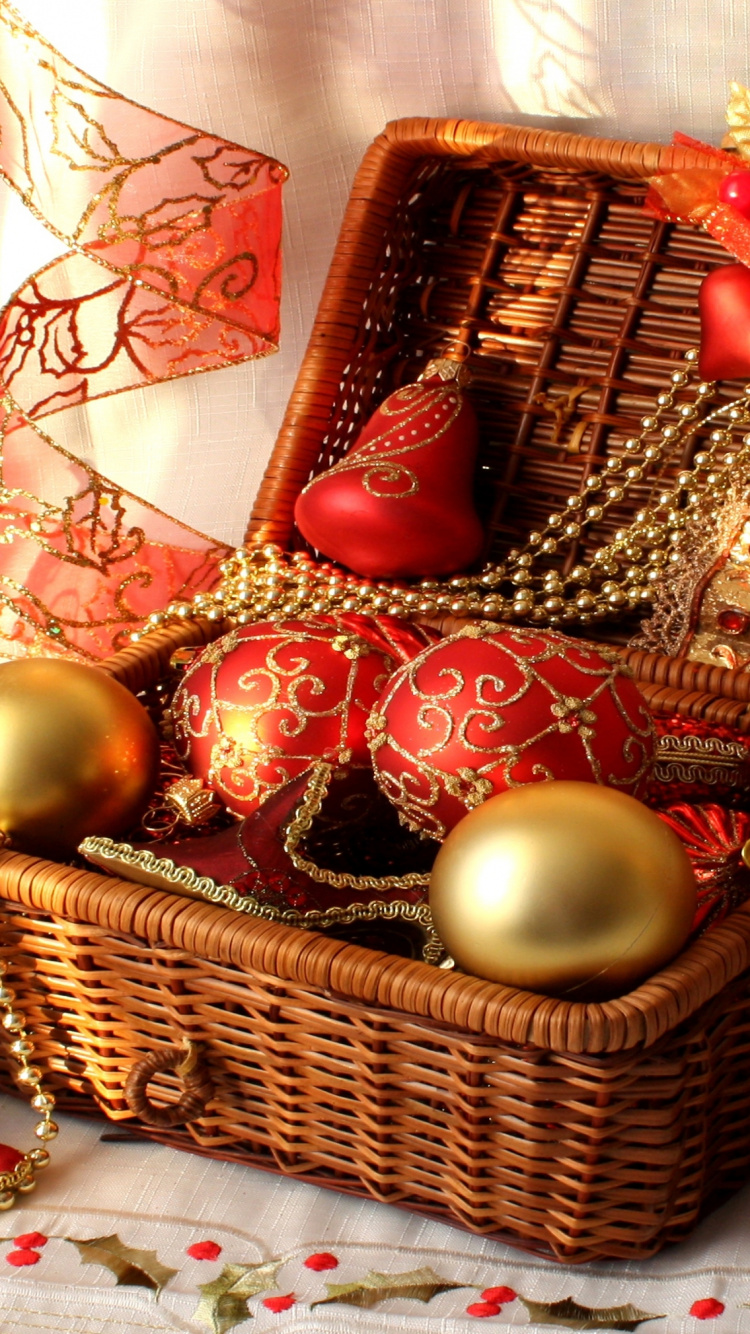 Weihnachtsdekoration, Weihnachten, Christmas Ornament, Weihnachtsbaum, Korb. Wallpaper in 750x1334 Resolution