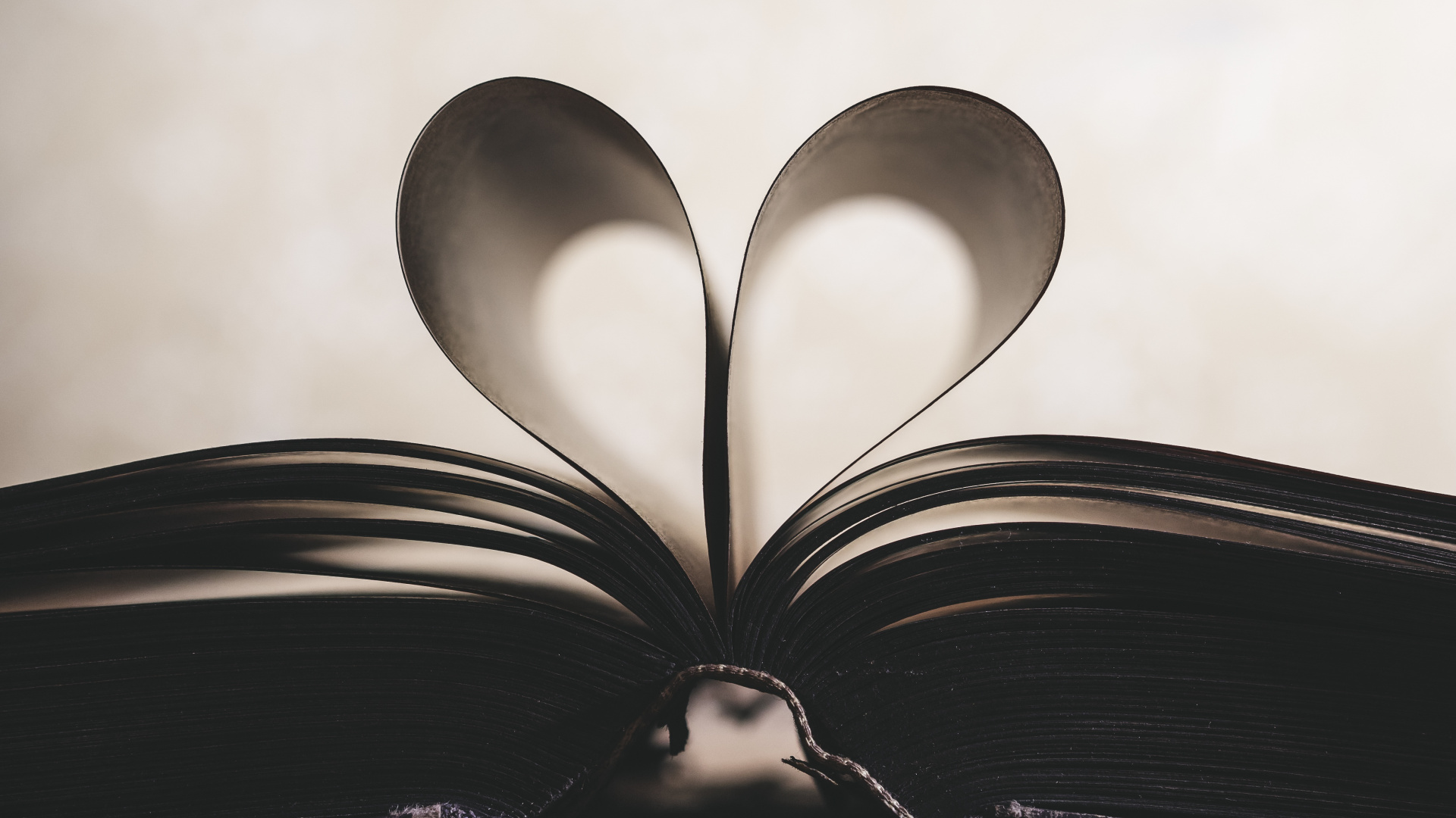 Romanticismo, Negro, Blanco, Amor, Monocromo. Wallpaper in 1920x1080 Resolution