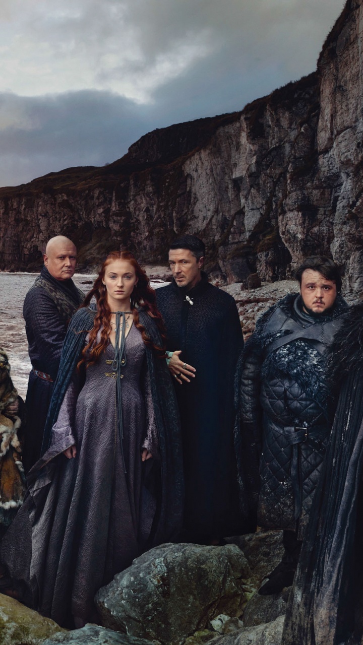 Groupe de Personnes Debout Sur Une Montagne Rocheuse Pendant la Journée. Wallpaper in 720x1280 Resolution