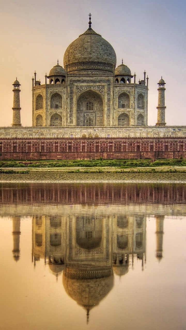 White and Brown Dome Building. Wallpaper in 720x1280 Resolution