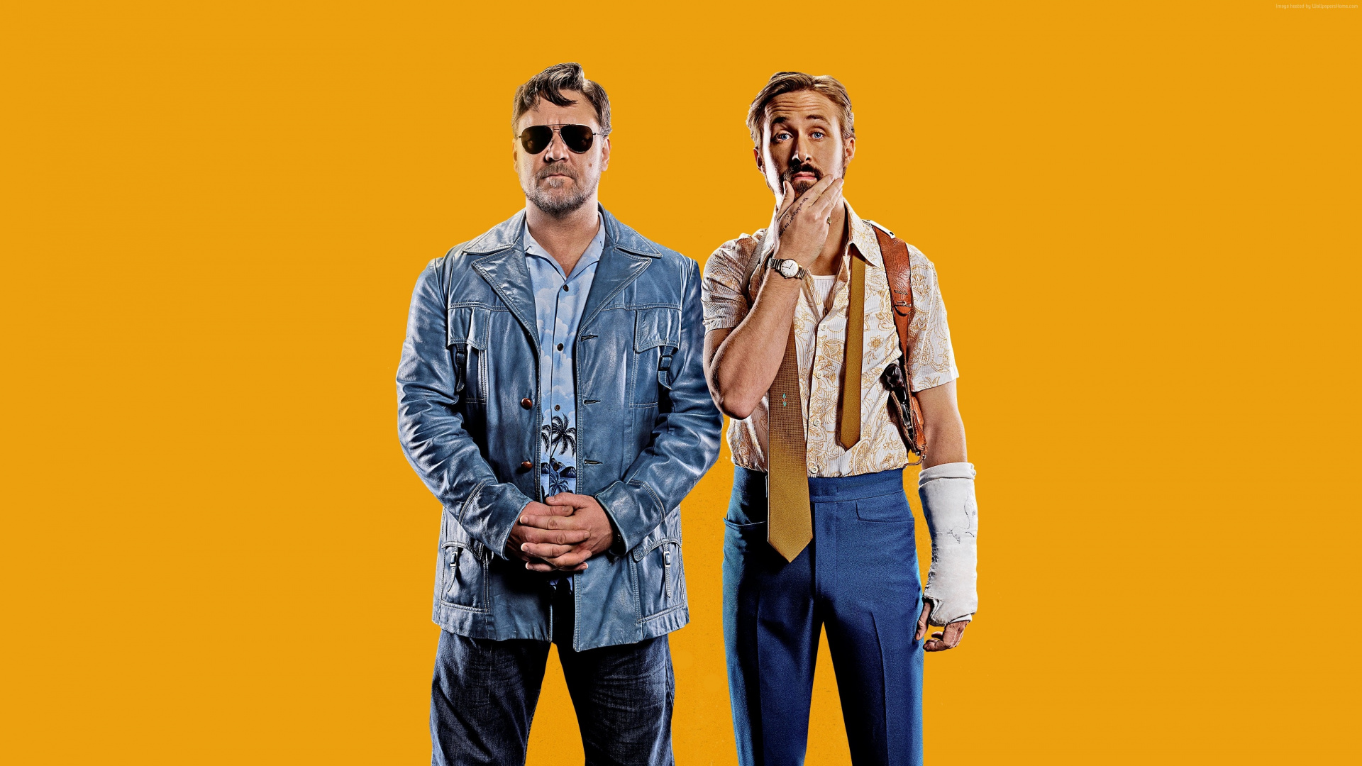 Homme en Veste Boutonnée en Jean Bleu à Côté de L'homme en Veste en Cuir Marron. Wallpaper in 1920x1080 Resolution